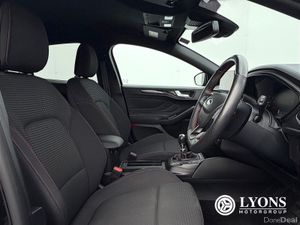 Ford Focus 1.0T EcoBoost Hybrid 125PS ST-Line - Image 3