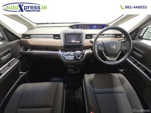 Honda Freed HYBRID G Automatic, 6 Seat Reversing c - Image 2