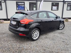 Ford Focus TITANIUM 1.0 125PS 6SPEED 4DR - Image 2