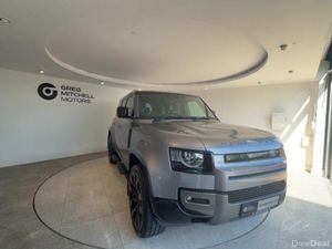 Land Rover Defender 3.0 D300 X-Dynamic HSE 110 5dr - Image 2