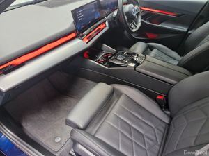 I5 M SPORT PRO ( INDIVIDUAL ) (MASSIVE SPEC) - Image 4