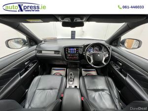 Mitsubishi Outlander 2.4 4H PHEV Automatic - Image 2
