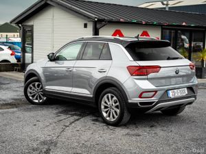 2023 Volkswagen T-Roc Diesel Automatic - Image 3