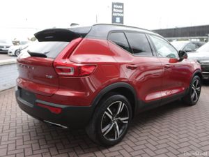 2019 VOLVO XC40 - Image 4