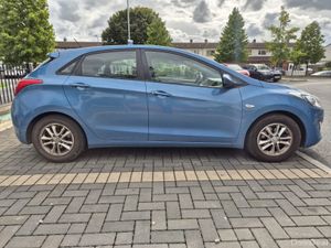 Mint Hyundai i30 2012 1.4 Petrol - Image 4