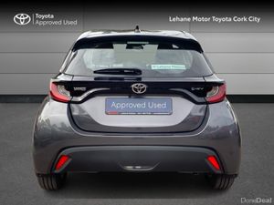 Toyota Yaris Yaris HEV Luna - Image 4