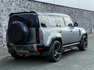 2021 Land Rover Defender 110 X-Dynamic SE P400e N1 - Image 2