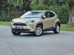 2020 Toyota Yaris Cross 1.5 Petrol Hybrid Automatc - Image 3