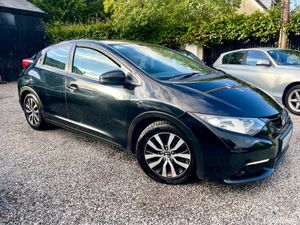 Honda Civic 2015 - Image 2