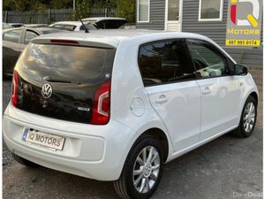 Volkswagen up! 1.0L Automatic Petrol BlueMotion - - Image 4