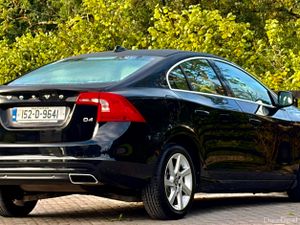 Volvo S60 Automatic immaculate condition - Image 3