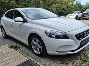 Volvo V40 Automatic Low Kms 2015 - Image 2