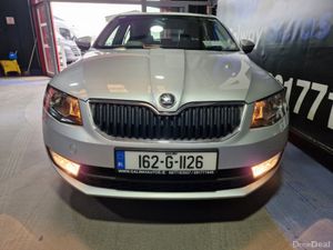 Skoda Octavia **ONLY 109 KM FROM NEW**GOOD AS NEW- - Image 3