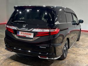 Honda Odyssey 2.0 HYBRID AUTOMATIC ABSOLUTE EDITIO - Image 4
