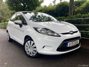 Ford Fiesta Style SE Edit 1.25 Perfect Starter Car - Image 4