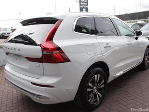 2022 VOLVO XC60 RECHARGE AWD T6 - Image 4
