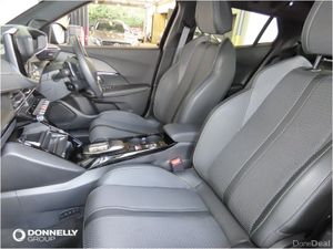 Peugeot 2008 1.2 Hybrid 136 GT 5dr e-DSC6 - Image 4