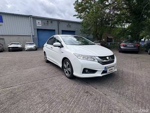 Honda Grace 1.5 Hybrid Petrol Auto 2015 - Image 3