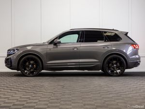 2025 Volkswagen Touareg R-Line 2 Seat Commercial - Image 3