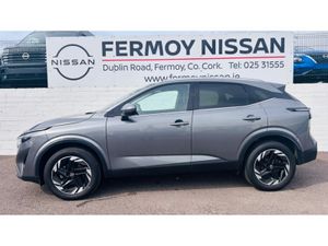 Nissan Qashqai HIGH SPEC MANUAL 1.3 HYB SV PREMIUM - Image 2