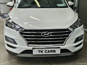 19 HYUNDAIN TUCSON EXECUTIVE 1.7 DIESEL - Image 4