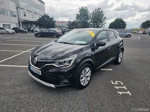 Renault Captur 1.0 PETROL, ICONIC EDITION, GREAT C - Image 4