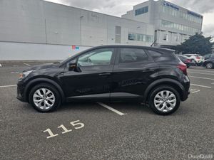 Renault Captur 1.0 PETROL, ICONIC EDITION, GREAT C - Image 3