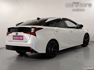 Toyota Prius S TOURING SELECTION - Image 3