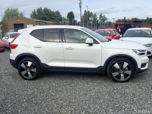 2020 VOLVO XC40 2.0B4 MOMENTUM AUTO FULLY LOADED - Image 3