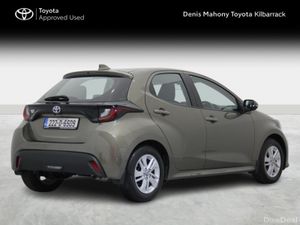 Toyota Yaris 1.0 LUNA 4DR - Image 2