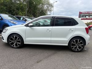 Volkswagen Polo 1.2 PETROL COMFORTLINE AUTO - Image 4