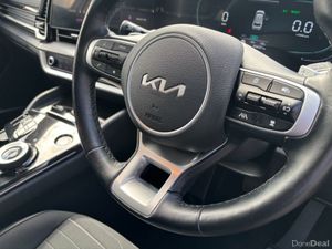 Kia Sportage 1.6 K3 Plug in hybrid - Image 2