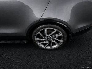 18 Land Rover Discovery 3.0SD6 HSE COMMERCIAL - Image 4