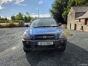 Hyundai Tucson  2 litre petrol - Image 3