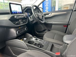 Ford Kuga TITANIUM 2.5 PHEV 225 S6.2 - Image 4