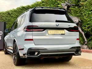 BMW X7 2024 - Image 4