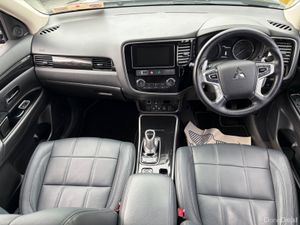 2018 MITSUBISHI OUTLANDER 2.0 PHEV LEATHER - Image 2