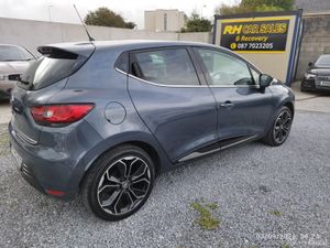 2019  Renault Clio  0.9  iconic tce - Image 4