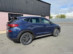 Hyundai Tucson PREMIUM CRDI 2WD - Image 4