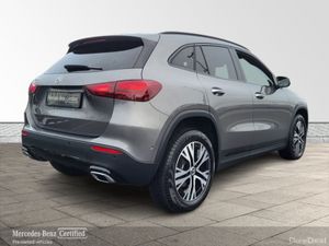 Mercedes-Benz GLA GLA200d Progressive Plus AUTO ** - Image 4