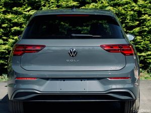 Volkswagen Golf 2023 - Image 4