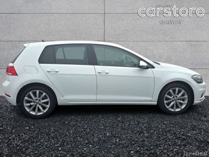 Volkswagen Golf TSI Comfort Line Tech Ed - Image 2