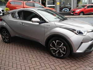 2017 TOYOTA CHR - Image 2