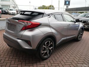2017 TOYOTA CHR - Image 4