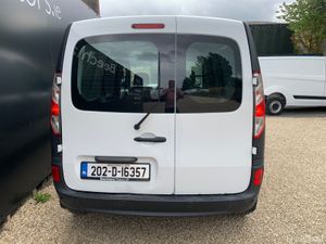 KANGOO MAXI ZE AUTO // LOW MILEAGE // CVRT 07/27 - Image 4
