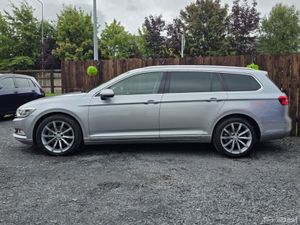 Volkswagen Passat 2.0 TDI 240BHP - LOW KMS - Image 4