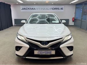 Toyota Camry WS Heated Seats Heads Up Display **De - Image 2