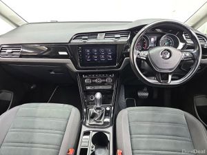 Volkswagen Touran TSI Highline DSG - Image 4