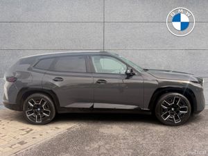 BMW XM 50e - Image 3