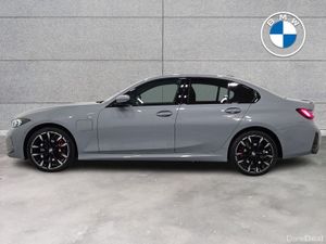 BMW 3-Series 330e M Sport Pro - Image 4